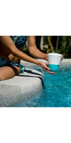 Ilot connecté ICO - Analyseur d'eau de piscine connecté