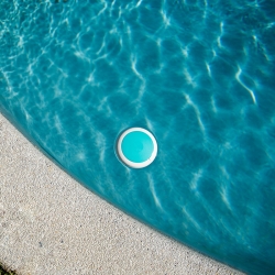 Ilot connecté ICO - Analyseur d'eau de piscine connecté