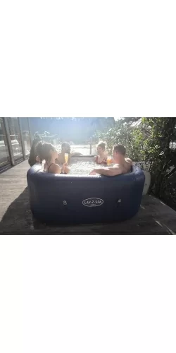 Spa Bestway Lay-Z Hawaii Air Jet 4-6 places