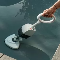 Aspirateur Pool Accu Cleaner pour piscine et spa Aspirateur Pool Accu Cleaner pour piscine et spa
