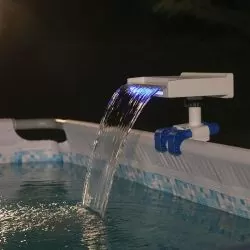 Cascade piscine Bestway multicolore Led