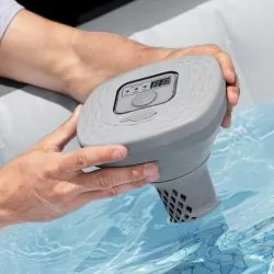 Electrolyseur flottant Bestway Lay-Z-spa pour mini-piscine et spa