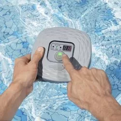Electrolyseur flottant Bestway Lay-Z-spa pour mini-piscine et spa