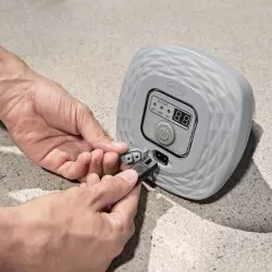 Electrolyseur flottant Bestway Lay-Z-spa pour mini-piscine et spa