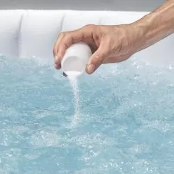 Electrolyseur flottant Bestway Lay-Z-spa pour mini-piscine et spa