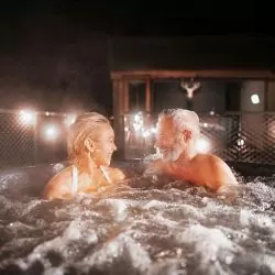 Spa MSpa Naval 6 places semi rigide Spa MSpa Naval 6 places semi rigide