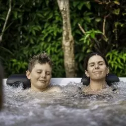 Spa MSpa Amber 6 places rigide Spa MSpa Amber 6 places rigide