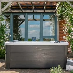 Spa MSpa Oslo Plus 6-8 places rigide