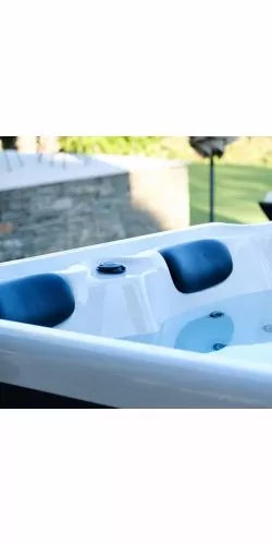 Spa Bestway acrylique rigide 3 places