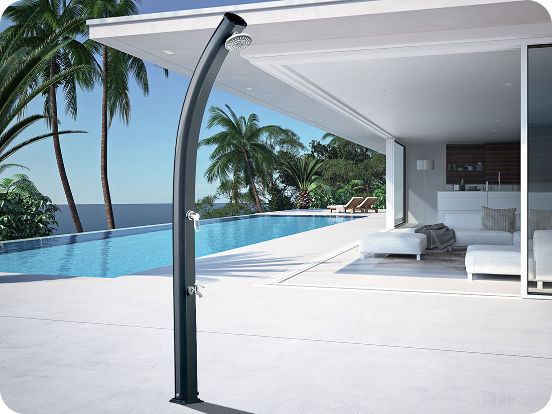 Douche solaire Jolly 33L courbe Poolstar Formidra