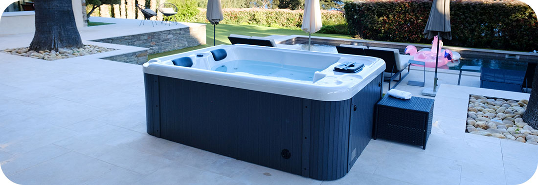 Spa acrylique Bestway 3 places rigide
