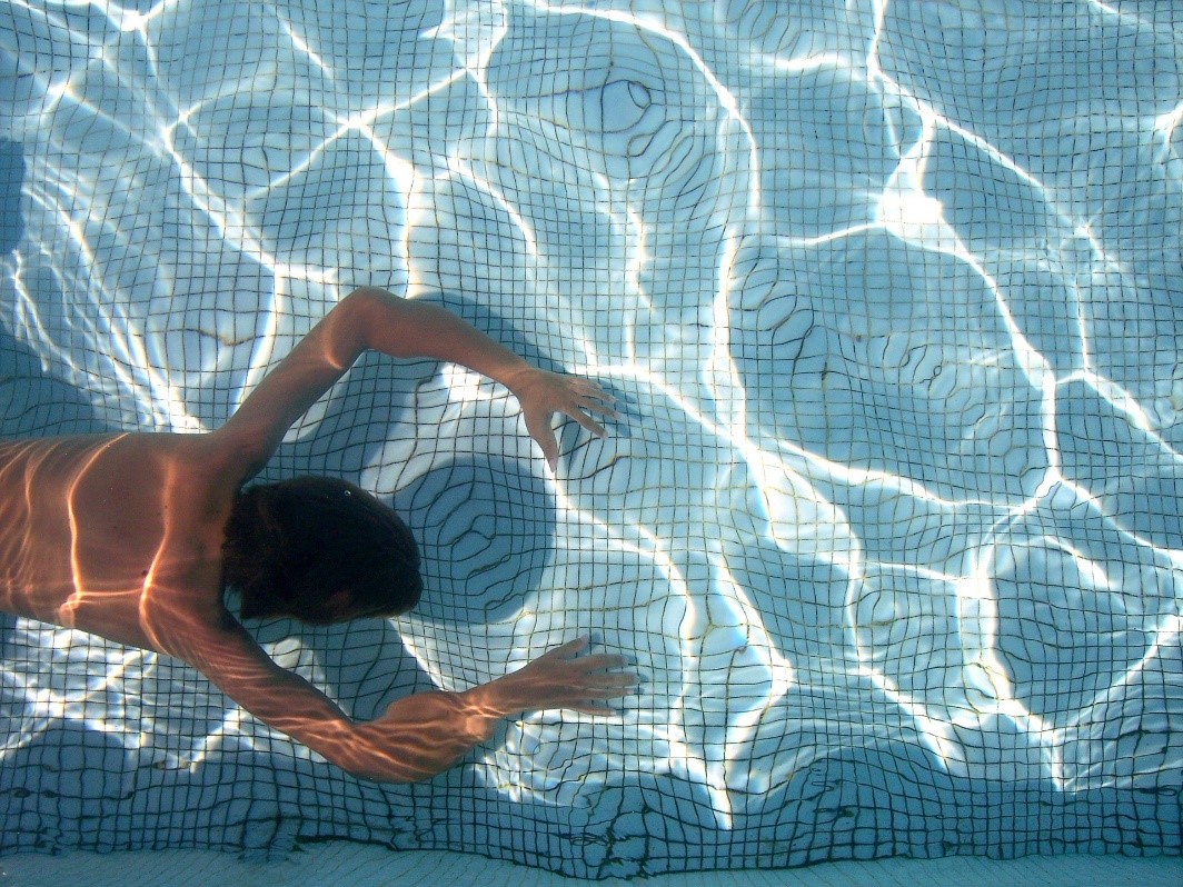 Comment choisir des produits pour nettoyer une piscine ?