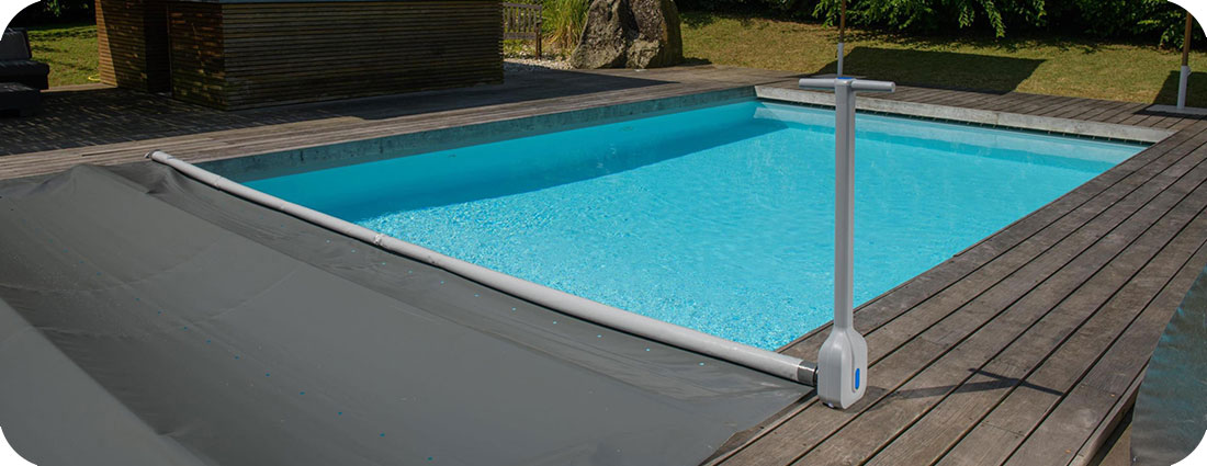 Enrouleur motorisé iScoot APF pour bâche à barres piscine