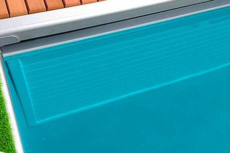 Cloison PVC volet immergé Linea Cover