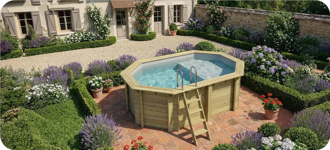 Piscine bois ovale avec plage immergée Altanka Nemo 4,30 x 3,00 h1,18m dans un jardin de maison de ville