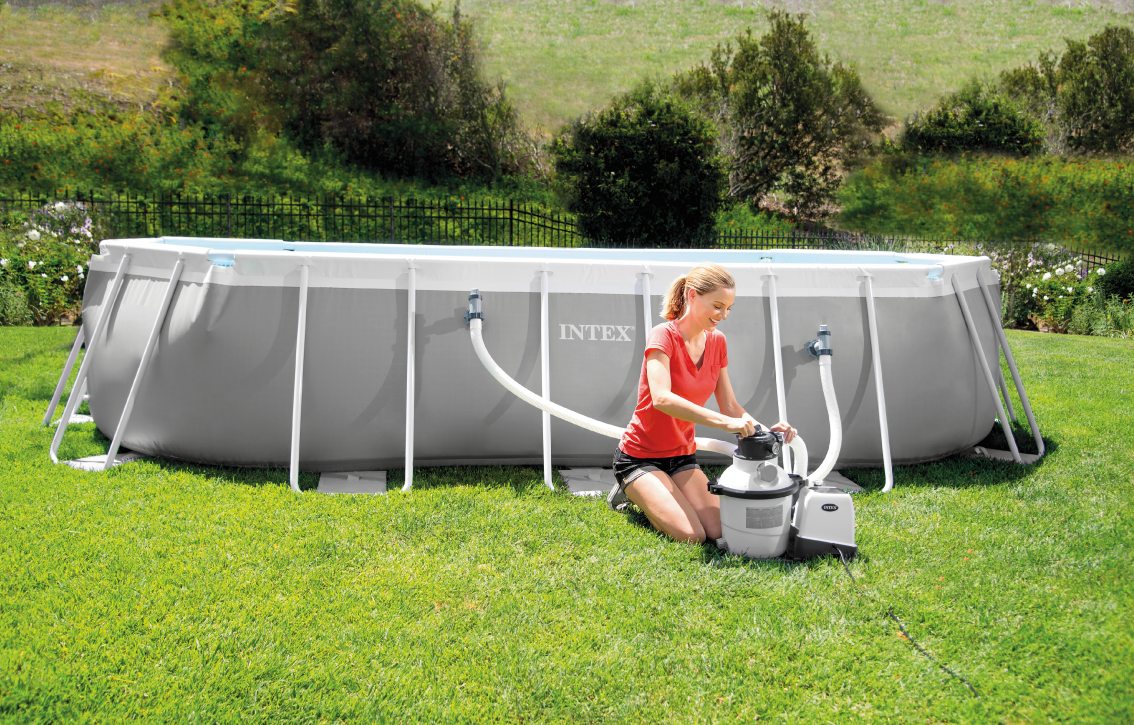 Filtrez votre piscine avec un filtre à sable Intex